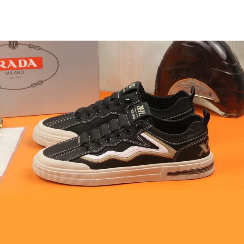 Pra*a casual shoes